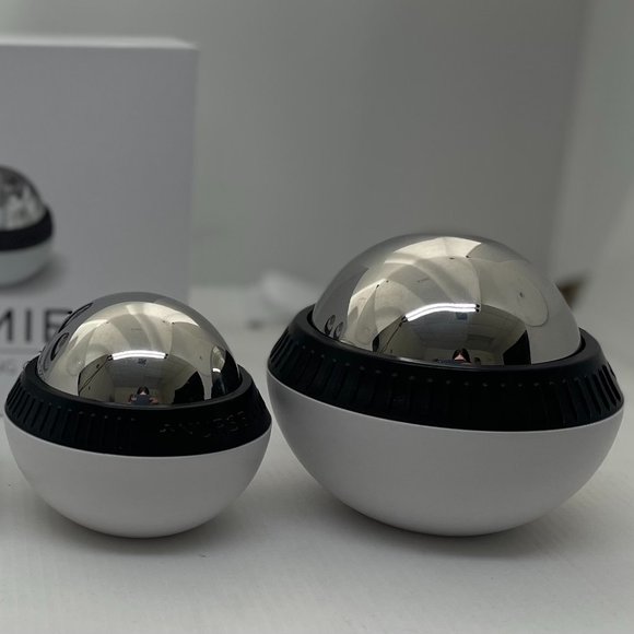 Nurse Jamie Super-Cryo Massaging Orb Duo (For Face and Body) Use Warm or Cool - Picture 3 of 8